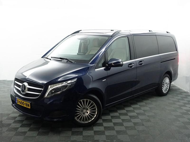 Occasion Mercedes V200 Avantgarde 136 PK (100 kW) 2017 Blauw metallic MPV