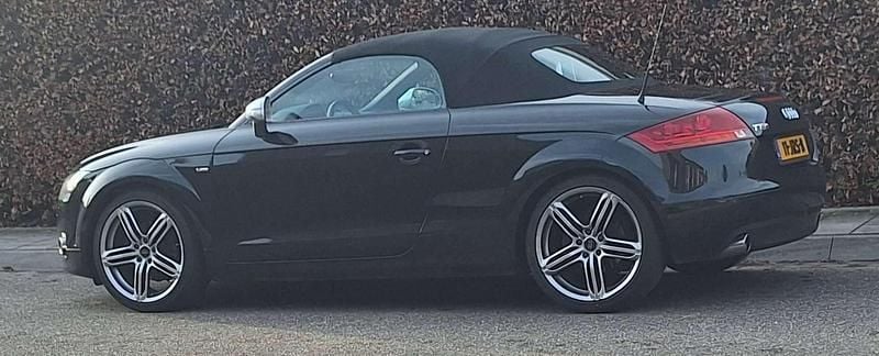 Zwart Occasion 2007 Audi TT Cabriolet | € 9.150 (Eerlijke prijs) - Afbeelding 1/4