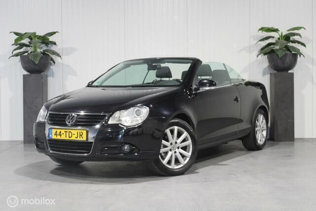 Zwart Gebruikt 2006 VW Eos Cabriolet | € 3.600 (Goede deal) - Afbeelding 1/4