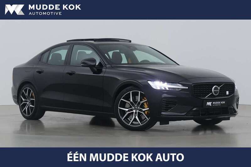 Zwart Gebruikt 2025 Volvo S60 Sedan | € 54.400 (Duur) - Afbeelding 1/4