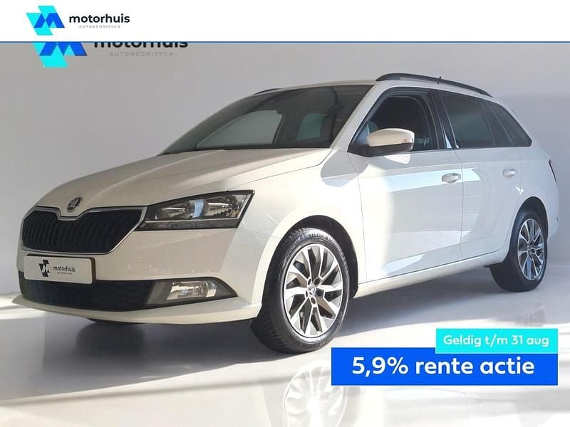 Wit Gebruikt 2022 Skoda Fabia Business Line Stationwagen | € 16.945 (Goede deal) - Afbeelding 1/4