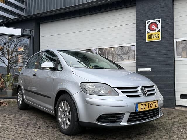 Grijs Occasion 2007 VW Golf Plus Cross Comfortline MPV | € 3.999 (Eerlijke prijs) - Afbeelding 1/4