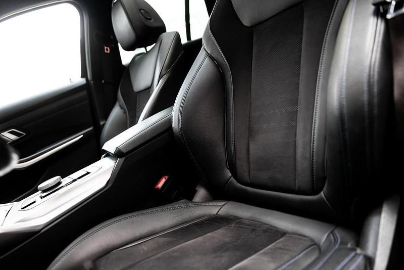 Occasion BMW 330e M Sport 292 PK (214 kW) 2022 Grijs Stationwagen