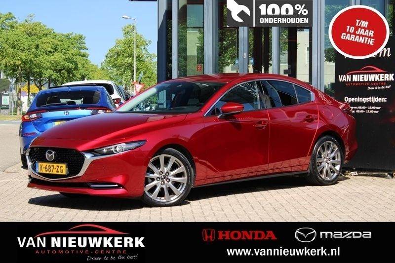 Soul red chrysthal (rood metallic) Gebruikt 2021 Mazda 3 Active Sedan | € 26.900 (Iets duurder) - Afbeelding 1/4