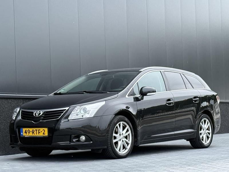 Zwart Gebruikt 2011 Toyota Avensis Stationwagen | € 3.150 (Eerlijke prijs) - Afbeelding 1/4