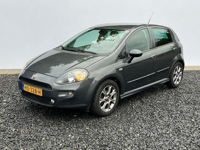 Grijs Gebruikt 2015 Fiat Punto Evo Lounge Hatchback | € 5.250 (Iets duurder) - Afbeelding 1/4