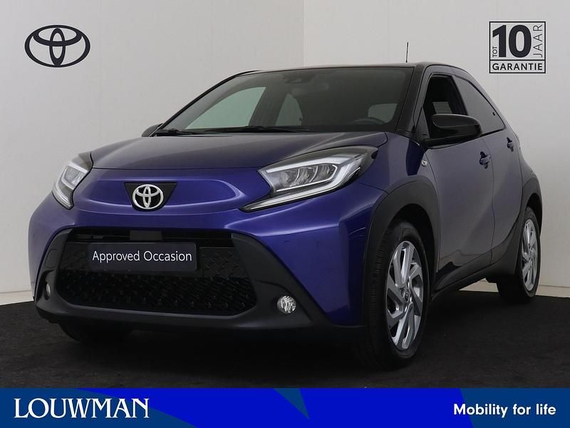Blauw metallic Occasion 2022 Toyota Aygo X Envy SUV | € 16.940 (Super prijs) - Afbeelding 1/4