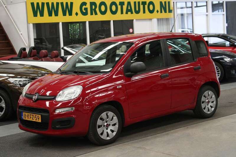 Rood, metallic lak Gebruikt 2013 Fiat Panda Pop Hatchback | € 2.944 (Eerlijke prijs) - Afbeelding 1/4