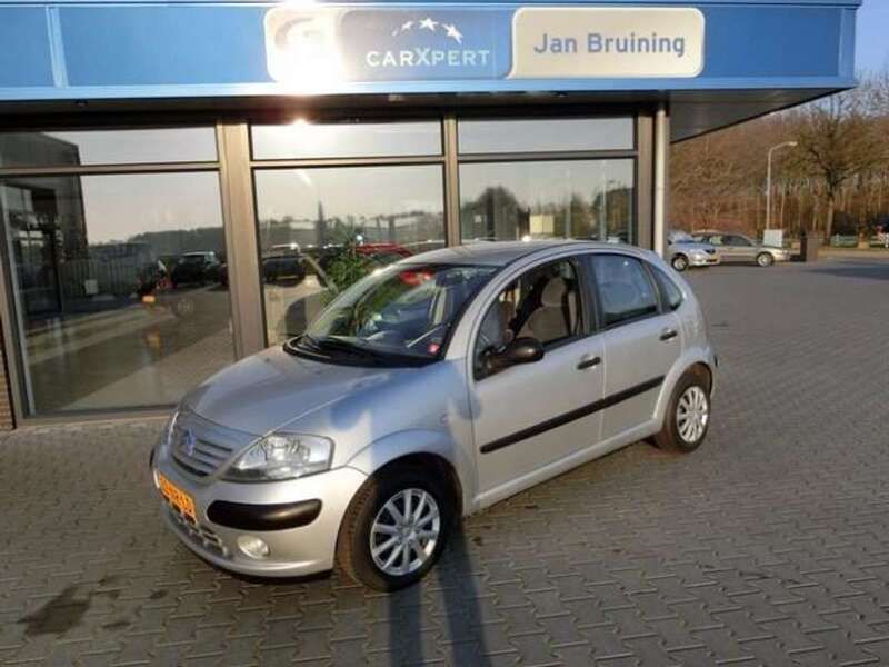 Grijs Gebruikt 2004 Citroën C3 Hatchback | € 2.750 - Afbeelding 1/4