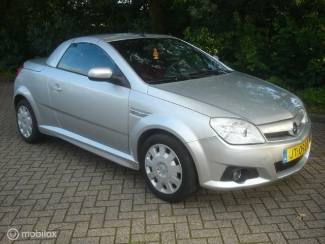 Grijs Gebruikt 2006 Opel Tigra Cabriolet | € 875 - Afbeelding 1/4