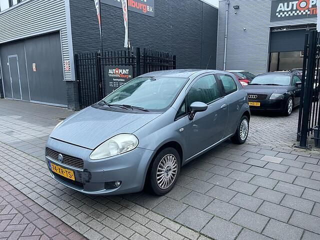 Occasion Fiat Grande Punto Dynamic 78 PK (57 kW) 2007 Grijs Hatchback