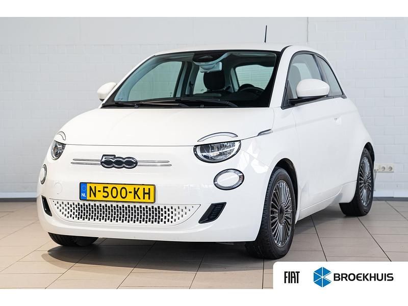 Wit Gebruikt 2021 Fiat 500e Passion Hatchback | € 14.890 (Goede deal) - Afbeelding 1/4