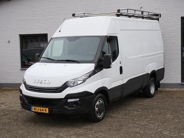 Wit Gebruikt 2018 Iveco Daily Van | € 13.500 (Goede deal) - Afbeelding 1/4