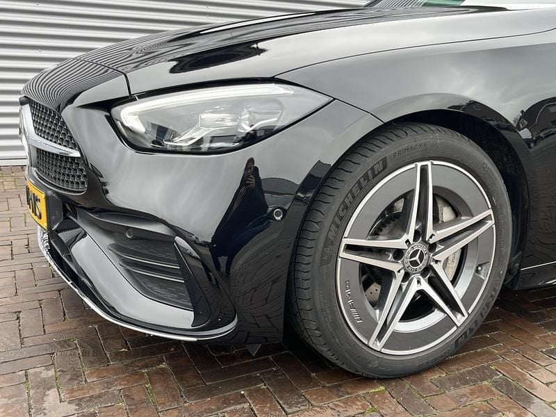Occasion Mercedes C300e AMG line 2024 Zwart Sedan