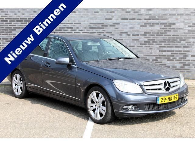 Grijs Gebruikt 2010 Mercedes C180 Avantgarde Sedan | € 9.950 (Iets duurder) - Afbeelding 1/4