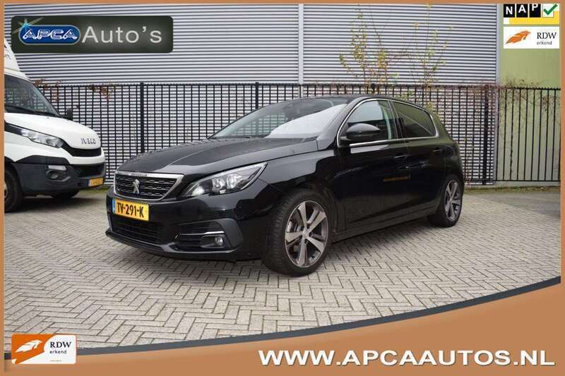 Zwart Gebruikt 2018 Peugeot 308 Hatchback | € 7.945 (Eerlijke prijs) - Afbeelding 1/4