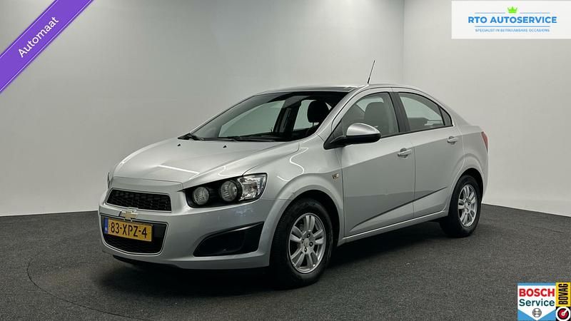 Grijs Gebruikt 2012 Chevrolet Aveo LT Sedan | € 5.750 (Iets duurder) - Afbeelding 1/4
