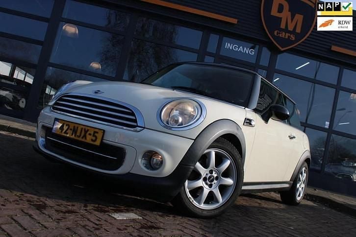 Occasion Mini Cooper Business 122 PK (89 kW) 2010 Wit Hatchback