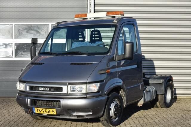Grijs Gebruikt 2000 Iveco Daily Van | € 7.940 - Afbeelding 1/4