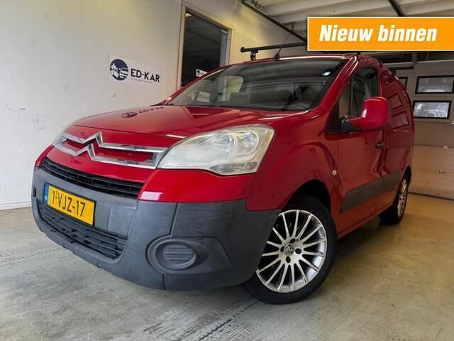 Rood Gebruikt 2010 Citroën Berlingo MPV | € 2.795 (Eerlijke prijs) - Afbeelding 1/4