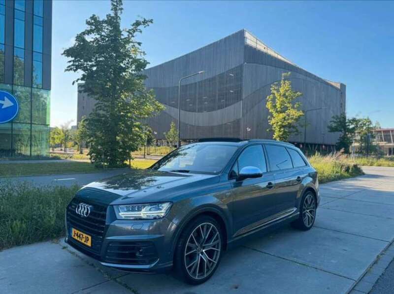 Grijs Gebruikt 2016 Audi SQ7 SUV | € 36.000 - Afbeelding 1/4