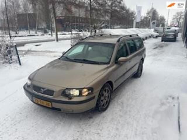 Beige Occasion 2004 Volvo V70 Stationwagen | € 3.490 (Super prijs) - Afbeelding 1/4