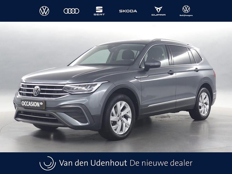Grijs Gebruikt 2022 VW Tiguan Business SUV | € 34.840 (Goede deal) - Afbeelding 1/4
