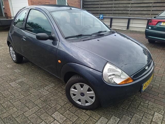 Grijs Gebruikt 2008 Ford Ka Cool & Sound Edition Hatchback | € 899 (Goede deal) - Afbeelding 1/4