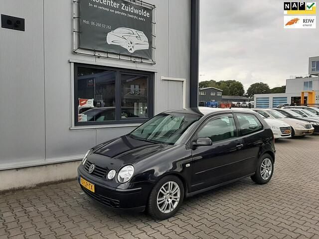 Zwart Gebruikt 2003 VW Polo Highline Hatchback | € 599 (Super prijs) - Afbeelding 1/4