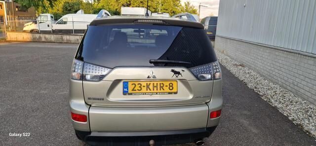 Occasion Mitsubishi Outlander Edition 170 PK (125 kW) 2009 Beige SUV