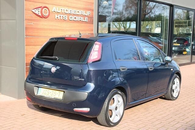 Occasion Fiat Grande Punto 78 PK (57 kW) 2010 Blauw Hatchback