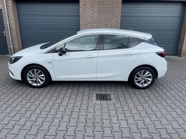 Wit Gebruikt 2021 Opel Astra Business Elegance Hatchback | € 9.999 (Iets duurder) - Afbeelding 1/4