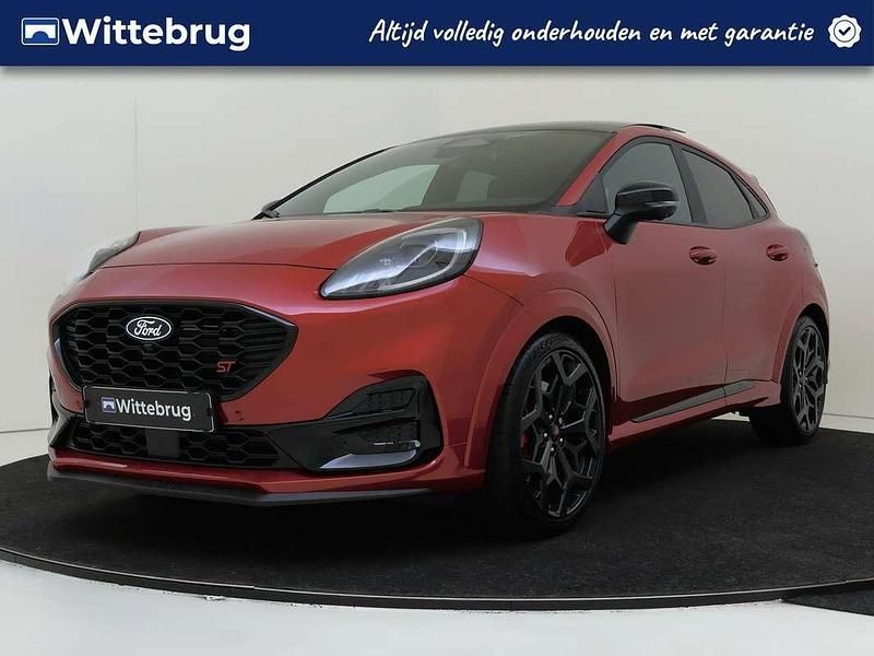 Rood Nieuw 2025 Ford Puma ST SUV | € 39.925 - Afbeelding 1/3
