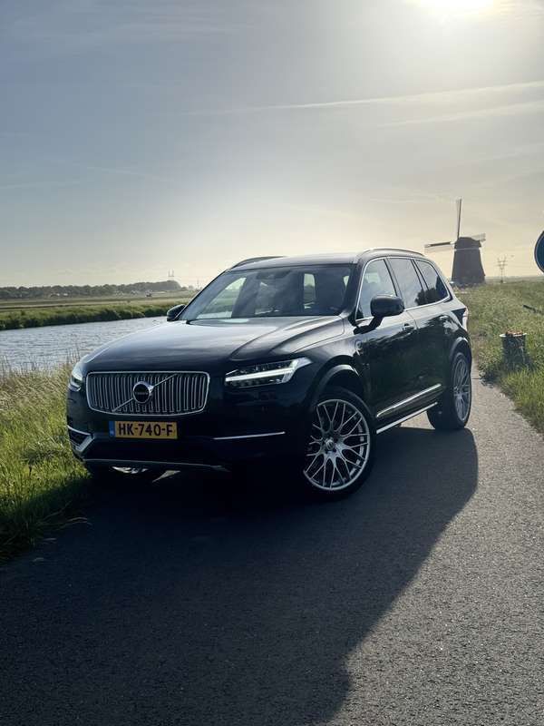 Zwart Gebruikt 2015 Volvo XC90 SUV | € 23.000 (Eerlijke prijs) - Afbeelding 1/4