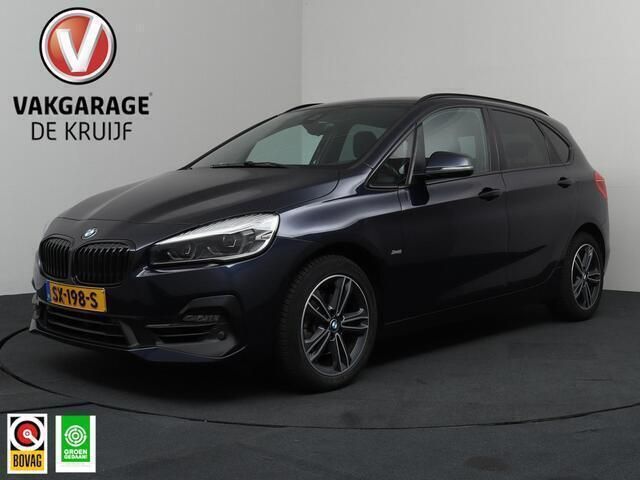 Blauw Gebruikt 2018 BMW 218 Executive Stationwagen | € 17.850 (Goede deal) - Afbeelding 1/4