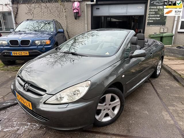 Occasion Peugeot 307 CC 136 PK (100 kW) 2004 Grijs Cabriolet