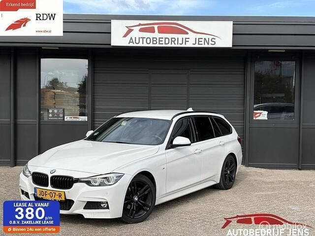 Wit Gebruikt 2019 BMW 320 M Sport Stationwagen | € 23.495 (Goede deal) - Afbeelding 1/4