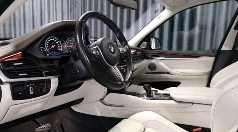 Grijs Gebruikt 2017 BMW X5 M SUV | € 49.500 - Afbeelding 1/4