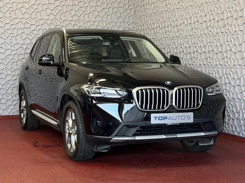 Zwart Occasion 2024 BMW X3 Basis SUV | € 57.740 (Goede deal) - Afbeelding 1/4