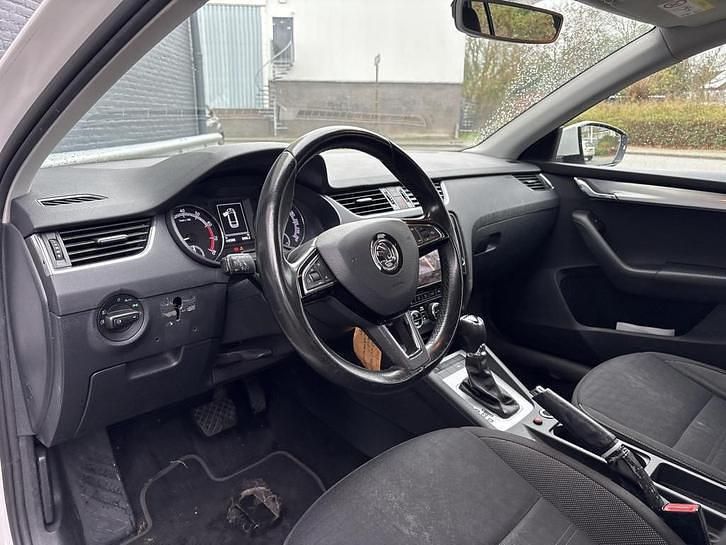 Occasion Skoda Octavia Business Line 116 PK (85 kW) 2019 Wit Stationwagen