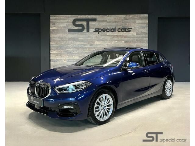 Blauw Gebruikt 2020 BMW 118 Sport Line Hatchback | € 24.450 (Goede deal) - Afbeelding 1/4