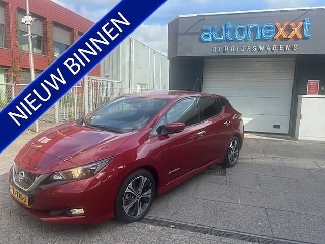 Rood Gebruikt 2018 Nissan Leaf N-Connecta Hatchback | € 11.995 (Eerlijke prijs) - Afbeelding 1/4