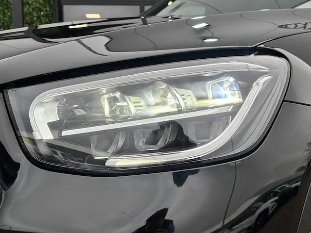 Occasion Mercedes GLC300e Business 326 PK (239 kW) 2021 Zwart SUV