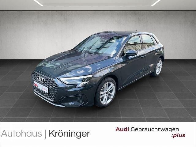 Grijs Gebruikt 2024 Audi A3 Hatchback | € 35.299 - Afbeelding 1/4