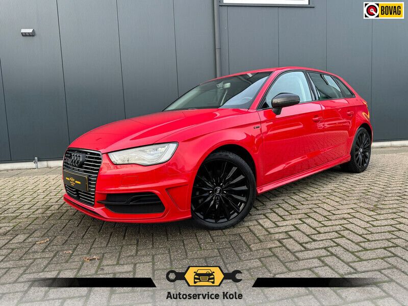 Rood Gebruikt 2015 Audi A3 Ambition Hatchback | € 10.940 (Super prijs) - Afbeelding 1/4