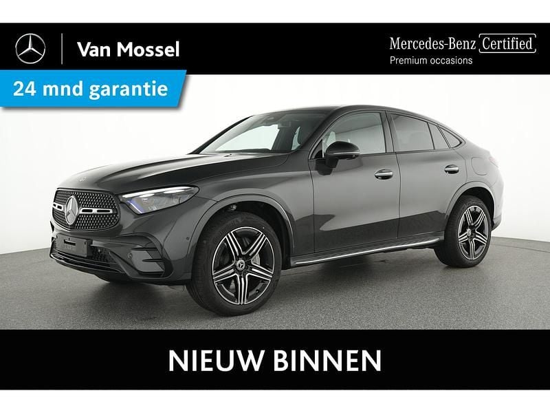 Grijs Gebruikt 2025 Mercedes GLC300 AMG line Coupé | € 81.945 (Eerlijke prijs) - Afbeelding 1/4
