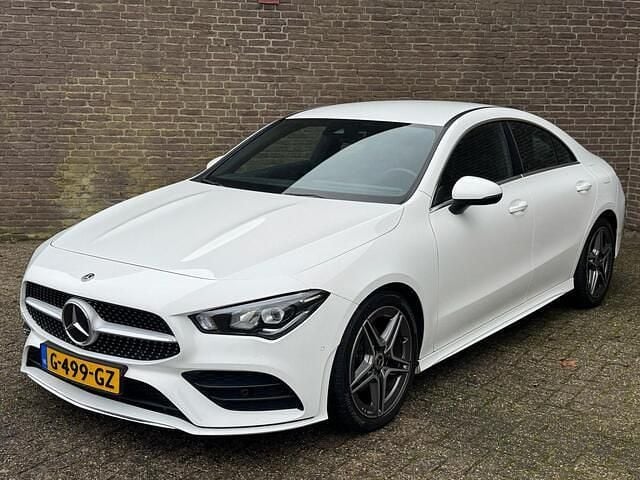 Occasion Mercedes CLA180 AMG line 136 PK (100 kW) 2019 Wit Sedan