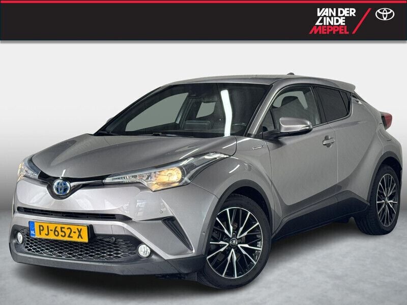 Grijs Gebruikt 2017 Toyota C-HR Executive SUV | € 15.950 (Eerlijke prijs) - Afbeelding 1/4