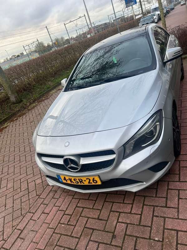 Gebruikt 2013 Mercedes CLA200 Ambition Sedan | € 12.250 (Super prijs) - Afbeelding 1/4