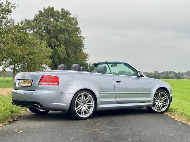Occasion Audi RS4 Comfort 421 PK (309 kW) 2006 Grijs Cabriolet